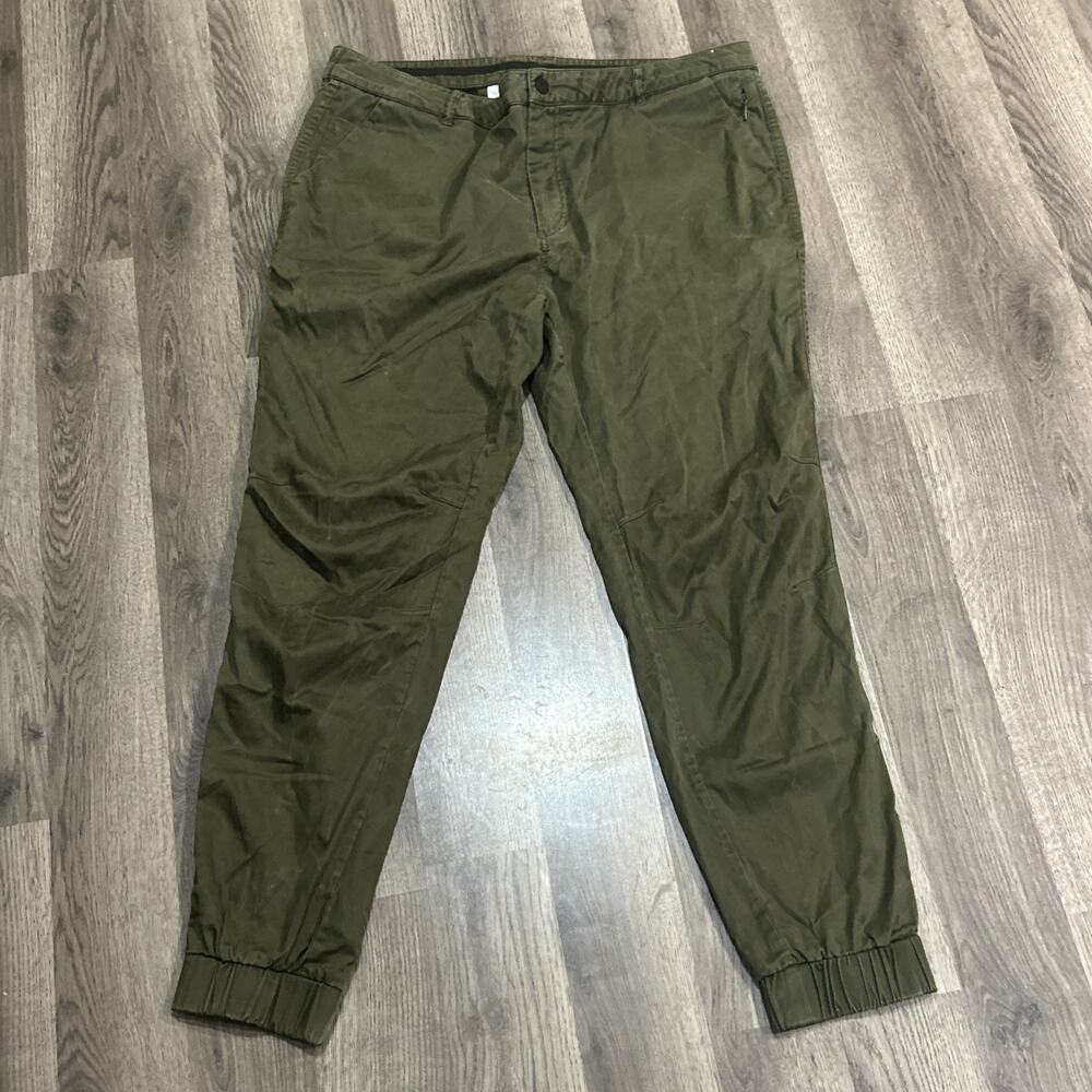 Men’s MPG Size 38 Dark Free Pants